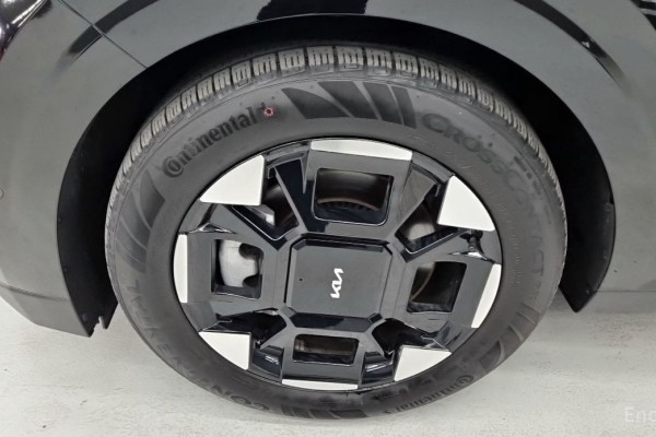 2024 Kia Carnival с пробегом 3 321 км