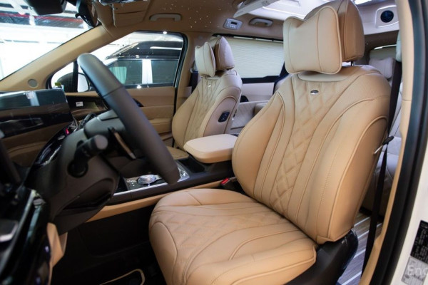 2026 Kia Carnival с пробегом 14 км