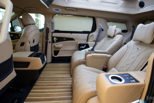 2026 Kia Carnival с пробегом 14 км