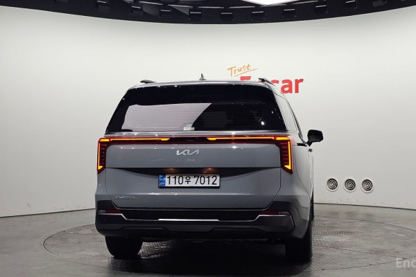 2024 Kia Carnival с пробегом 32 869 км