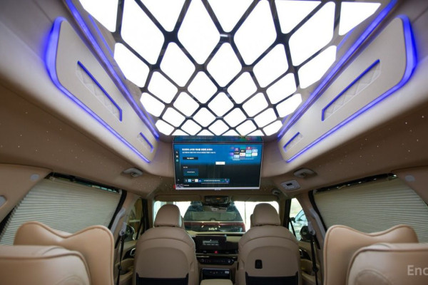 2026 Kia Carnival с пробегом 14 км