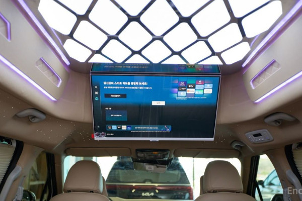 2026 Kia Carnival с пробегом 14 км