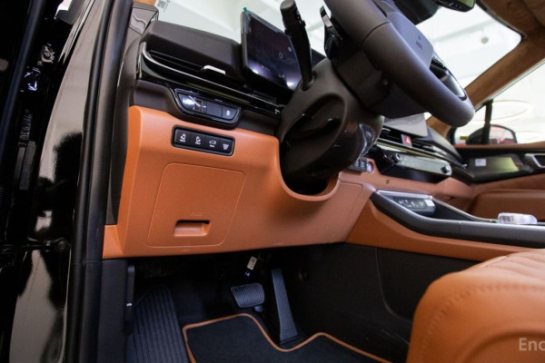 2025 Kia Carnival с пробегом 13 км