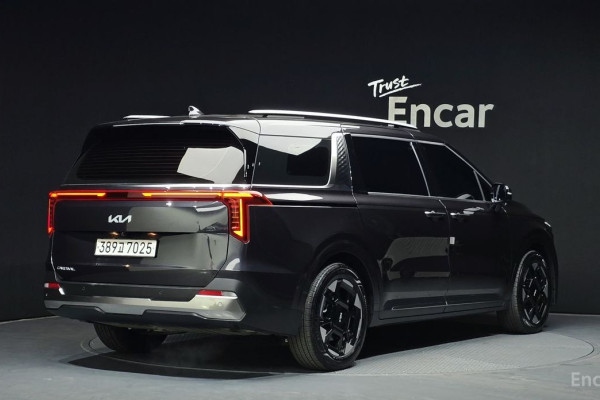 2024 Kia Carnival с пробегом 28 324 км