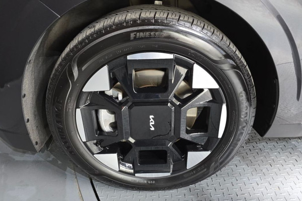 2024 Kia Carnival с пробегом 28 324 км