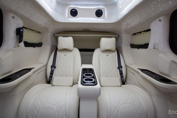 2025 Kia Carnival с пробегом 7 км