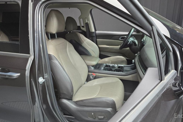 2024 Kia Carnival с пробегом 28 324 км