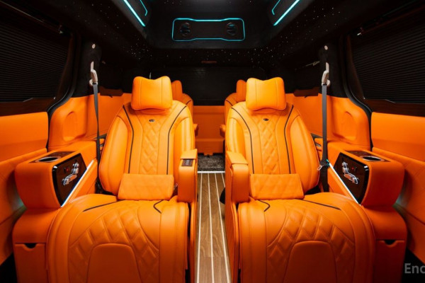 2025 Kia Carnival с пробегом 28 км