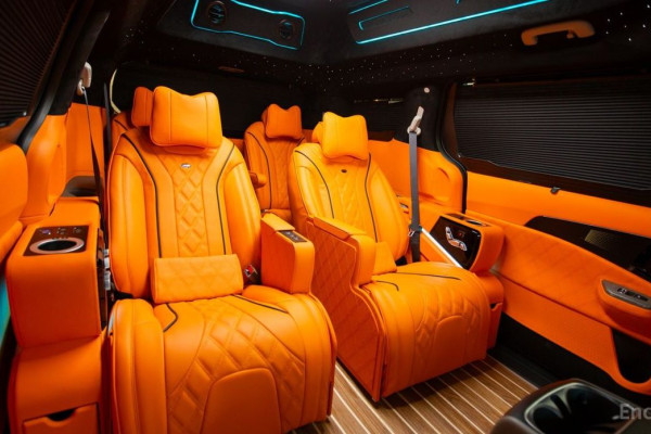 2025 Kia Carnival с пробегом 28 км