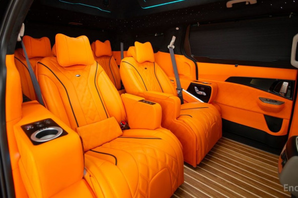 2025 Kia Carnival с пробегом 28 км