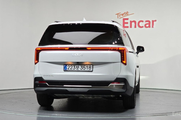 2026 Kia Carnival с пробегом 1 201 км