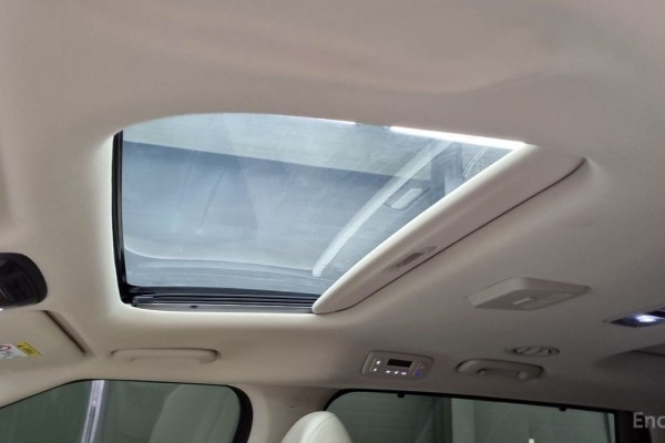 2024 Kia Carnival с пробегом 3 321 км