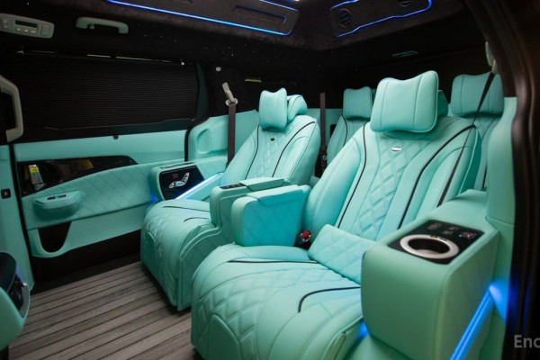 2025 Kia Carnival с пробегом 15 км