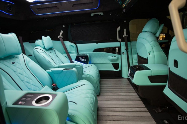 2025 Kia Carnival с пробегом 15 км