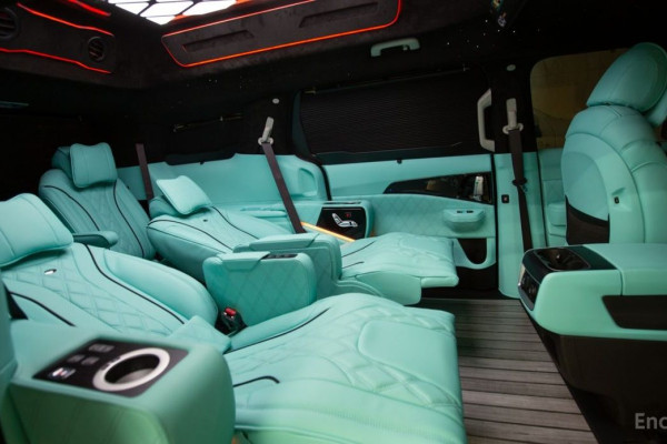 2025 Kia Carnival с пробегом 15 км