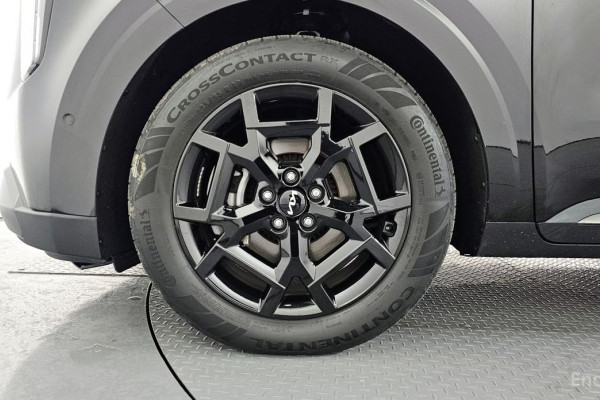 2024 Kia Carnival с пробегом 23 788 км