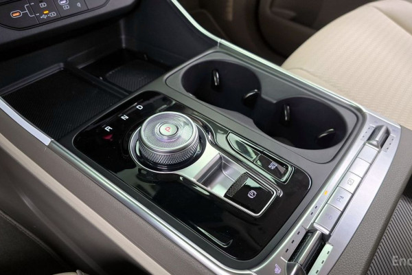 2026 Kia Carnival с пробегом 1 201 км