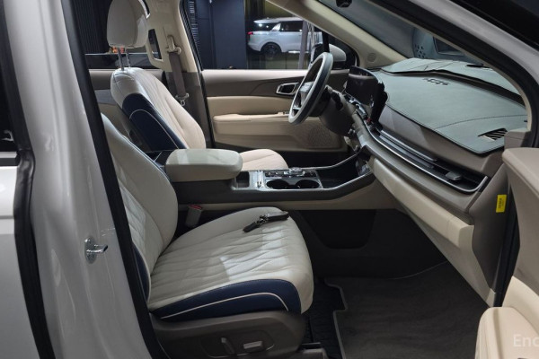 2025 Kia Carnival с пробегом 7 425 км