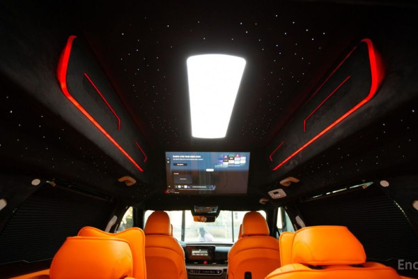 2025 Kia Carnival с пробегом 28 км