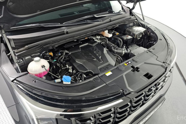 2024 Kia Carnival с пробегом 23 788 км