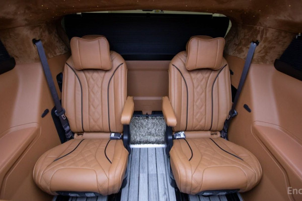 2025 Kia Carnival с пробегом 13 км