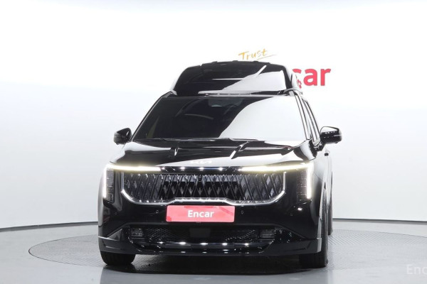 2024 Kia Carnival с пробегом 5 589 км