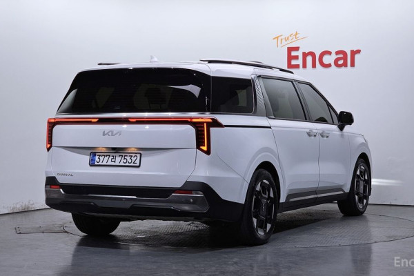 2024 Kia Carnival с пробегом 37 658 км