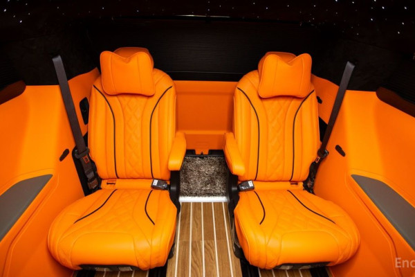 2025 Kia Carnival с пробегом 28 км