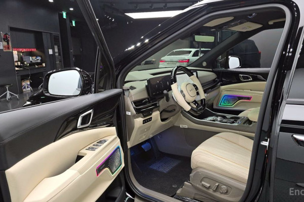 2024 Kia Carnival с пробегом 5 589 км