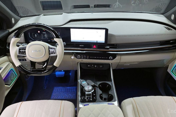 2024 Kia Carnival с пробегом 5 589 км