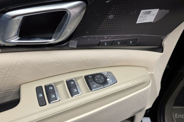 2026 Kia Carnival с пробегом 23 км