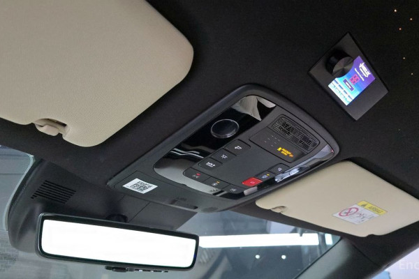 2024 Kia Carnival с пробегом 5 589 км