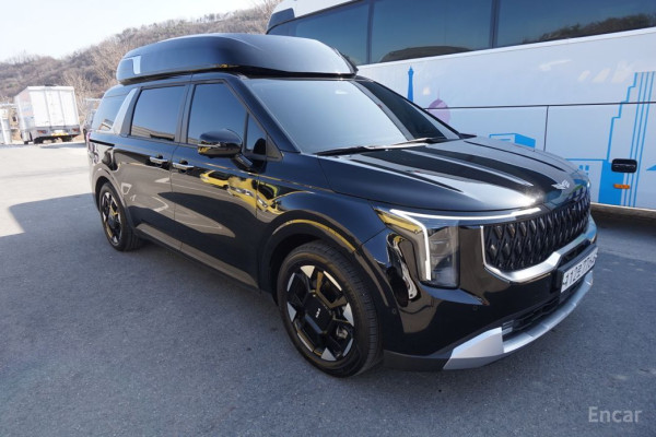 2024 Kia Carnival с пробегом 18 242 км