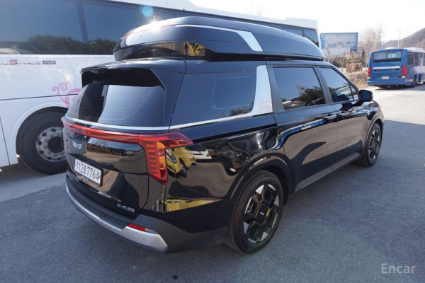 2024 Kia Carnival с пробегом 18 242 км