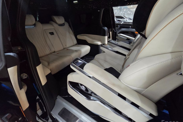 2024 Kia Carnival с пробегом 5 589 км