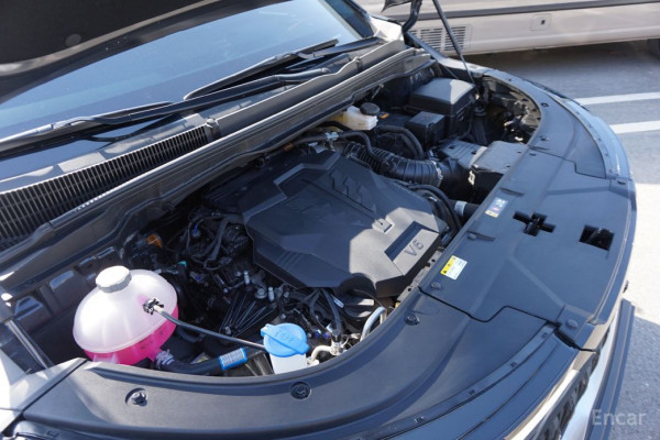 2024 Kia Carnival с пробегом 18 242 км