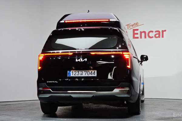 2024 Kia Carnival с пробегом 39 034 км