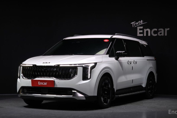 2024 Kia Carnival с пробегом 12 626 км