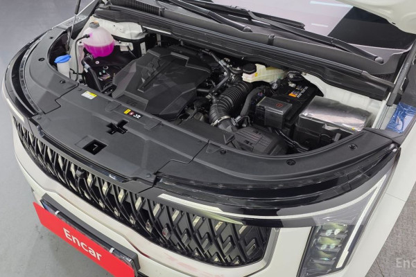 2026 Kia Carnival с пробегом 128 км