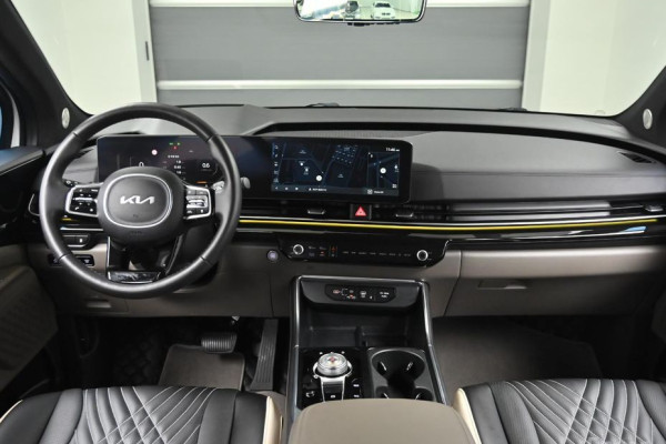 2024 Kia Carnival с пробегом 23 385 км