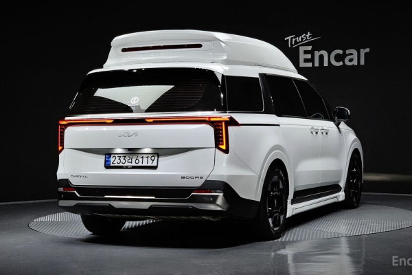 2024 Kia Carnival с пробегом 11 871 км