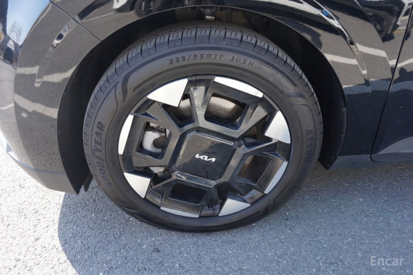 2024 Kia Carnival с пробегом 18 242 км