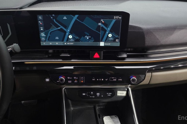 2026 Kia Carnival с пробегом 128 км