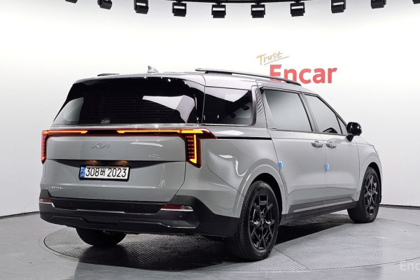 2024 Kia Carnival с пробегом 37 859 км