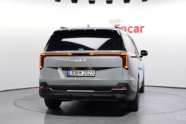 2024 Kia Carnival с пробегом 37 859 км