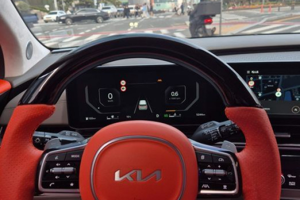 2024 Kia Carnival с пробегом 5 242 км