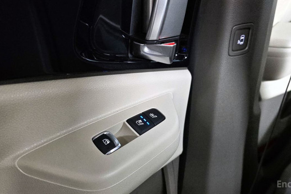 2024 Kia Carnival с пробегом 39 034 км