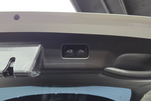 2026 Kia Carnival с пробегом 128 км