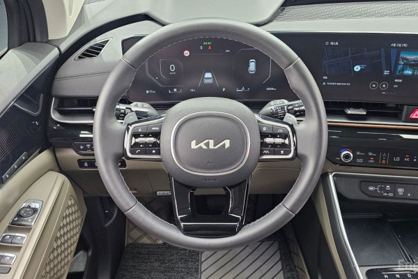 2024 Kia Carnival с пробегом 5 839 км