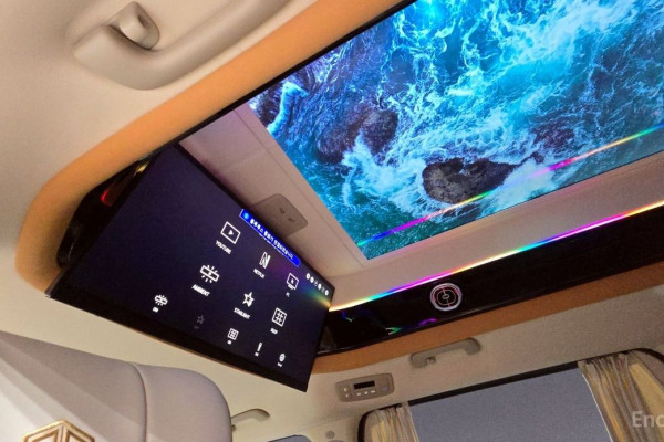 2024 Kia Carnival с пробегом 11 871 км